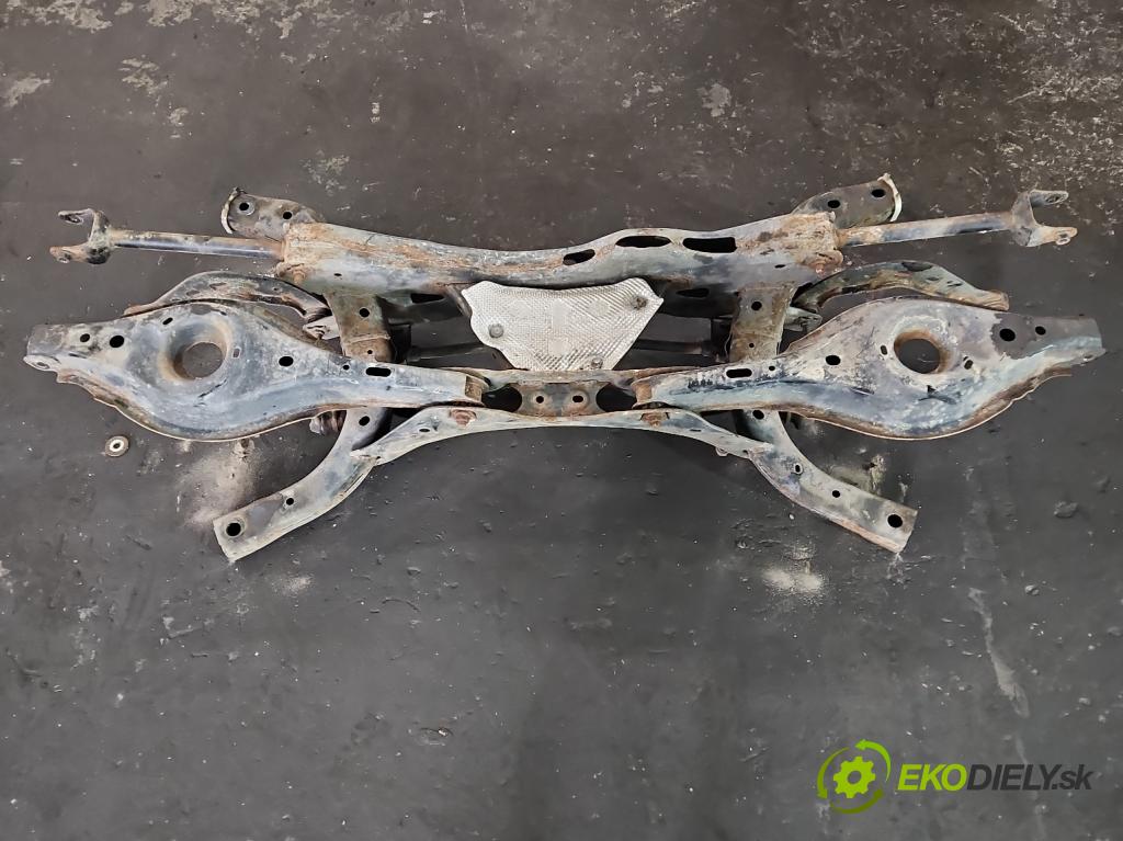 Mazda 3 III BM 2013-2018 2.0 16V 155 hp manual 114 kW 1998 cm3 4- zadní výztuha  (Výztuhy zadní)