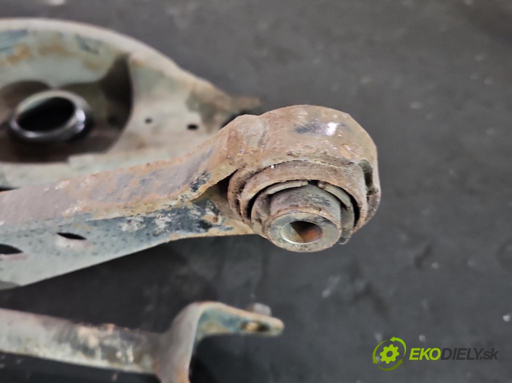 Mazda 3 III BM 2013-2018 2.0 16V 155 hp manual 114 kW 1998 cm3 4- zadní výztuha  (Výztuhy zadní)