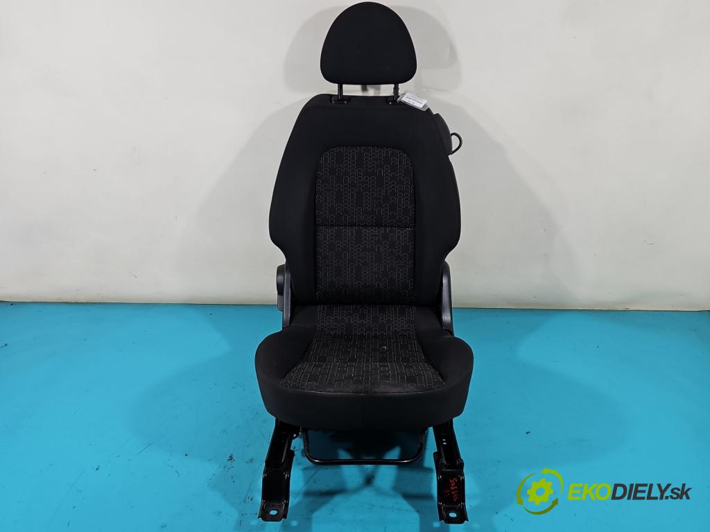 Mitsubishi Colt Z30 VI 2004-2012 1.1 12V 75 HP manual 55 kW 1124 cm3 3- Sedačka ľavý  (Sedačky, sedadlá)