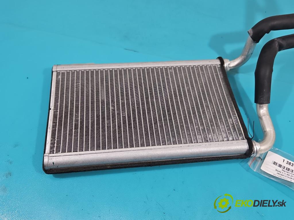 Mazda 3 III BM 2013-2018 2.0 16V 155 hp manual 114 kW 1998 cm3 4- radiátor  (Radiátory topení)