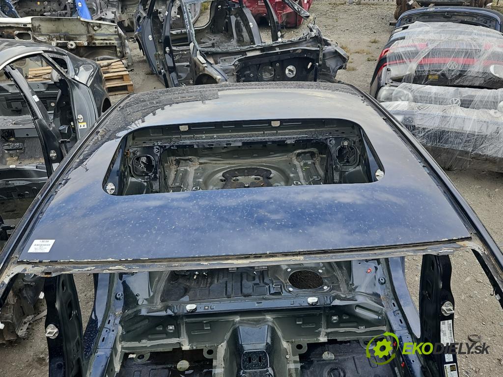 Mazda 3 III BM 2013-2018 2.0 16V 155 hp manual 114 kW 1998 cm3 4- Strecha: 