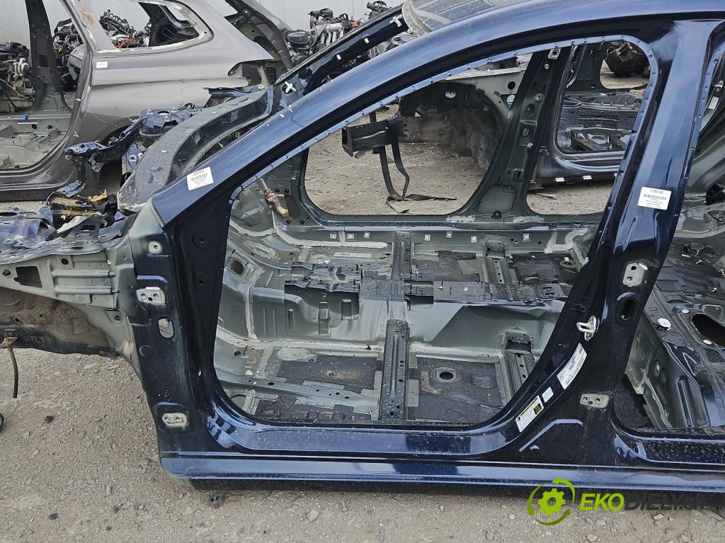 Mazda 3 III BM 2013-2018 2.0 16V 155 hp manual 114 kW 1998 cm3 4- práh levý  (Ostatní)