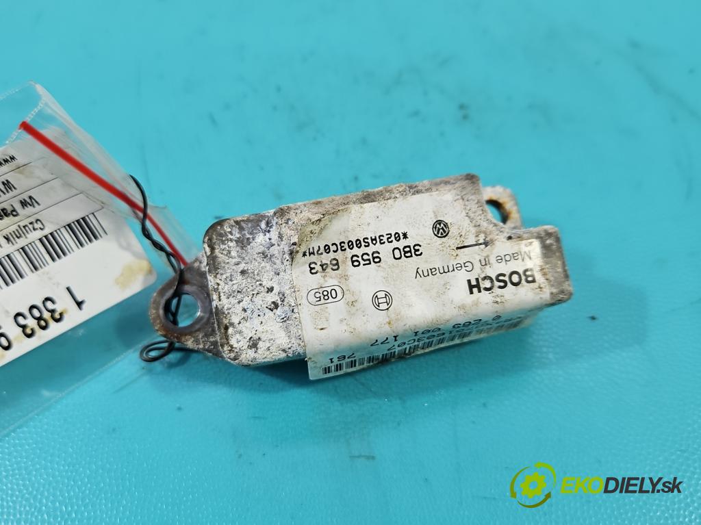 Vw Passat B5 1995-2005 1.6 101 HP manual 74 kW 1596 cm3 4- snímač šokovat: 3B0959643 (Snímače nárazu)