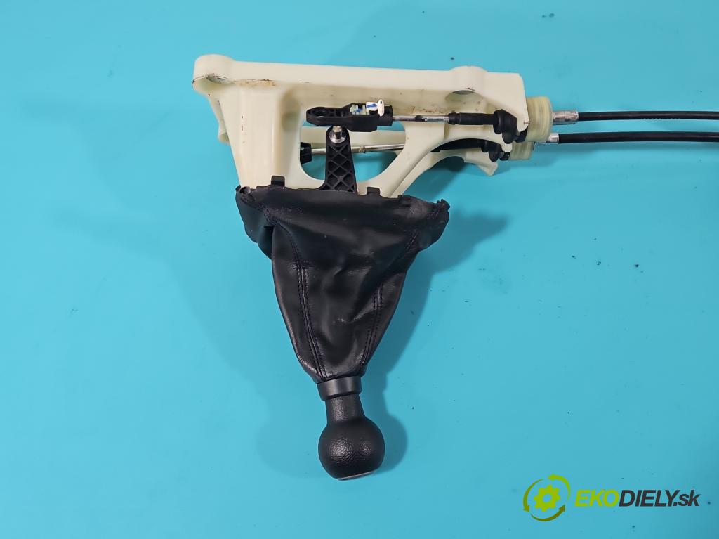 Suzuki Swift Mk7 2010-2017 1.2 16V 94 HP manual 69 kW 1242 cm3 5- Páka: Změny: stupeň,rýchlosť  (Rýchlostné páky / kulisy)