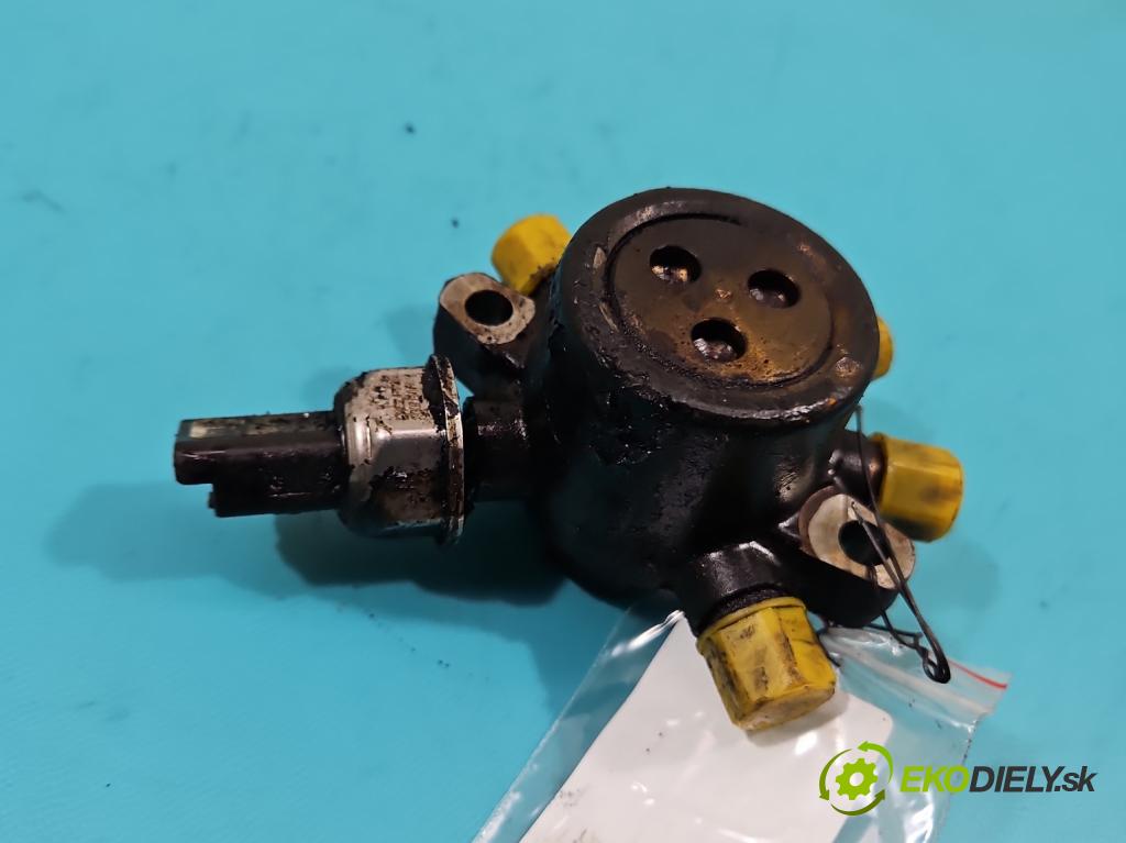 Renault Modus 1.5 dci 86 HP manual 63 kW 1461 cm3 5- lišta vstrekovacia  (Vstrekovacie lišty)