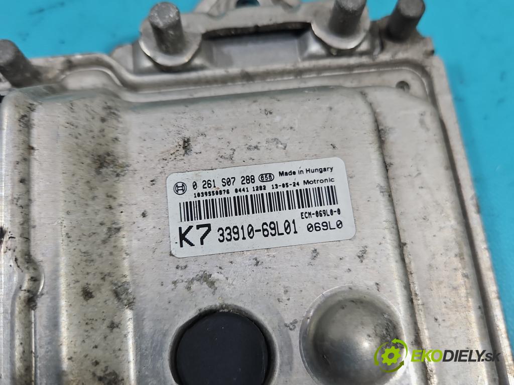 Suzuki Swift Mk7 2010-2017 1.2 16V 94 hp manual 69 kW 1242 cm3 5- řídící jednotka motoru 33910-69L01