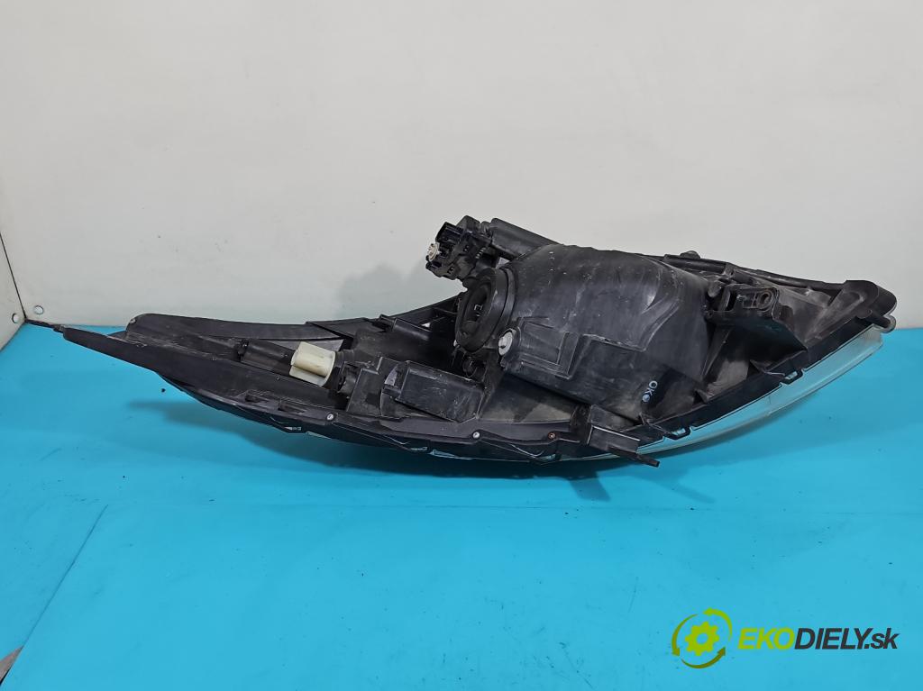 Suzuki Swift Mk7 2010-2017 1.2 16V 94 HP manual 69 kW 1242 cm3 5- Reflektor: pravý  (Pravé)