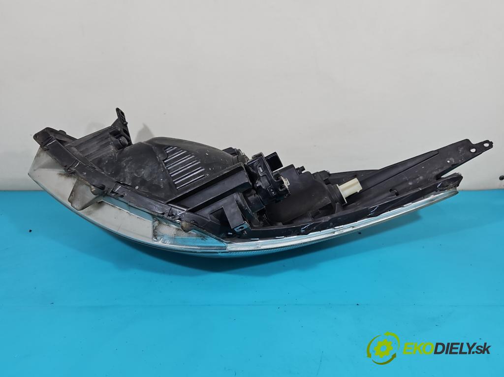 Suzuki Swift Mk7 2010-2017 1.2 16V 94 HP manual 69 kW 1242 cm3 5- Reflektor: pravý  (Pravé)