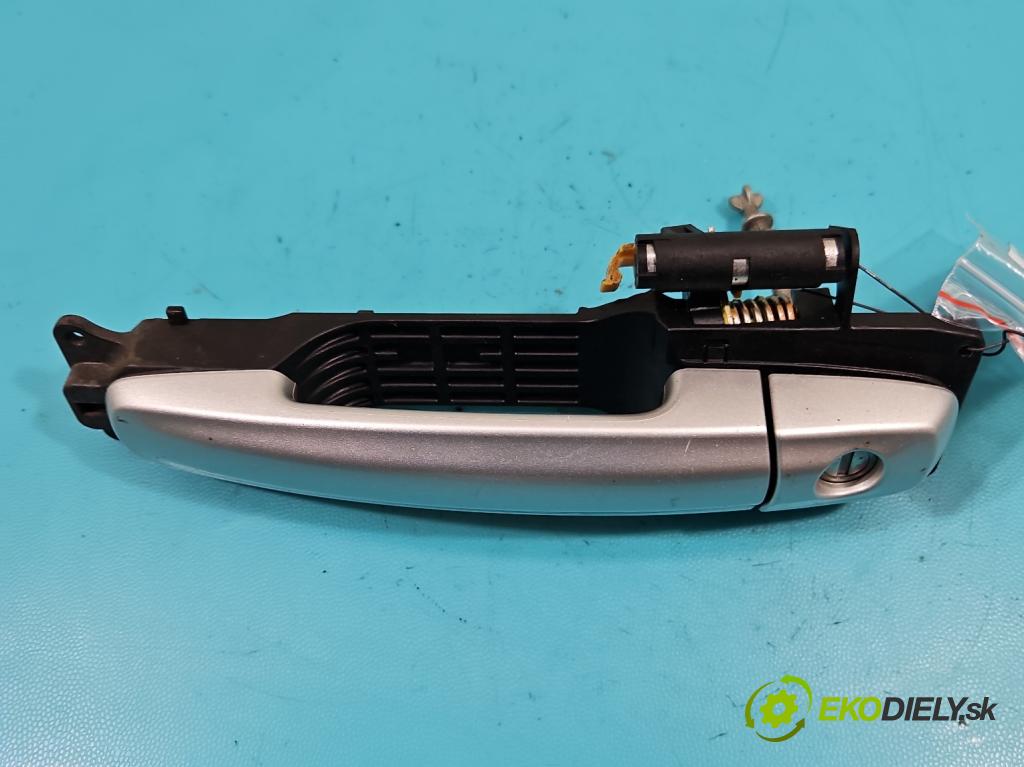 Suzuki Swift Mk7 2010-2017 1.2 16V 94 HP manual 69 kW 1242 cm3 5- rukoväť predné ľavé mimo:  (Vonkajšie predné ľavé)