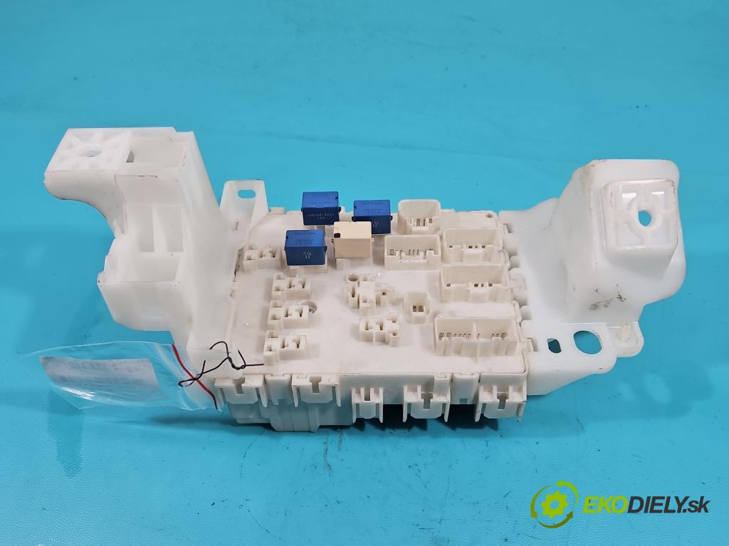 Suzuki Swift Mk7 2010-2017 1.2 16V 94 hp manual 69 kW 1242 cm3 5- skříňka pojistková P602-0959 (Pojistkové skříňky)