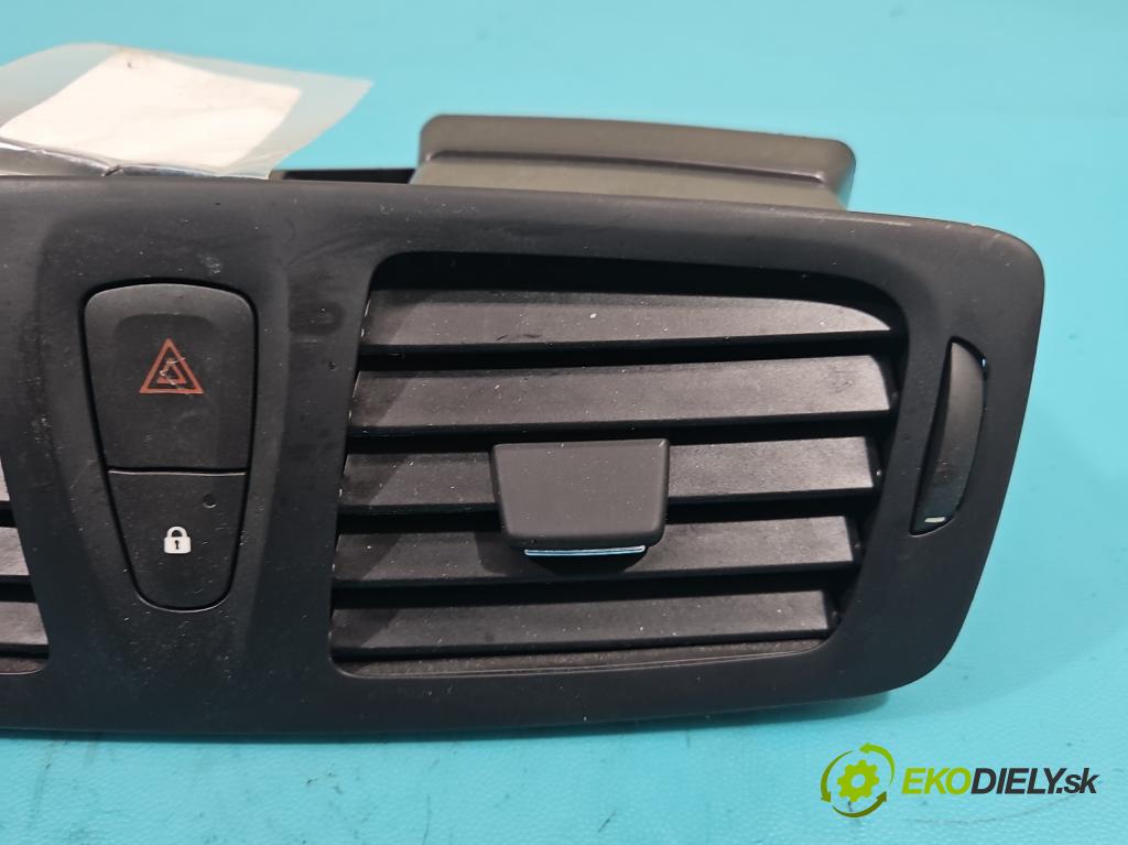 Renault Megane III 2008-2016 1.6 16V 110 HP manual 81 kW 1598 cm3 5- Mřížka: kúrenia stredová  (Mriežky kúrenia (fukáre))