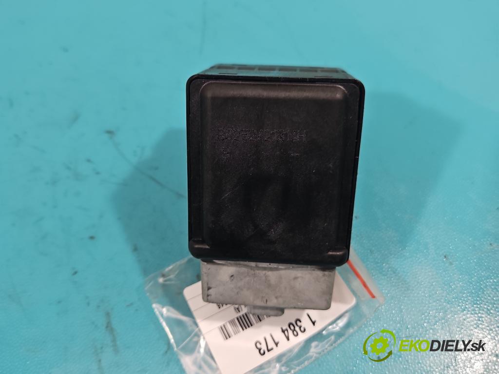 Renault Megane III 2008-2016 1.6 16V 110 HP manual 81 kW 1598 cm3 5- Blokáda: řízení: 487004399R (Ostatné)