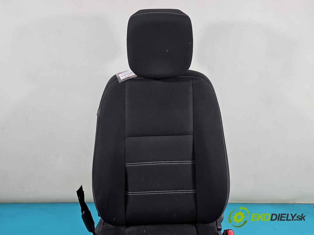Renault Megane III 2008-2016 1.6 16V 110 HP manual 81 kW 1598 cm3 5- Sedačka ľavý  (Sedačky, sedadlá)
