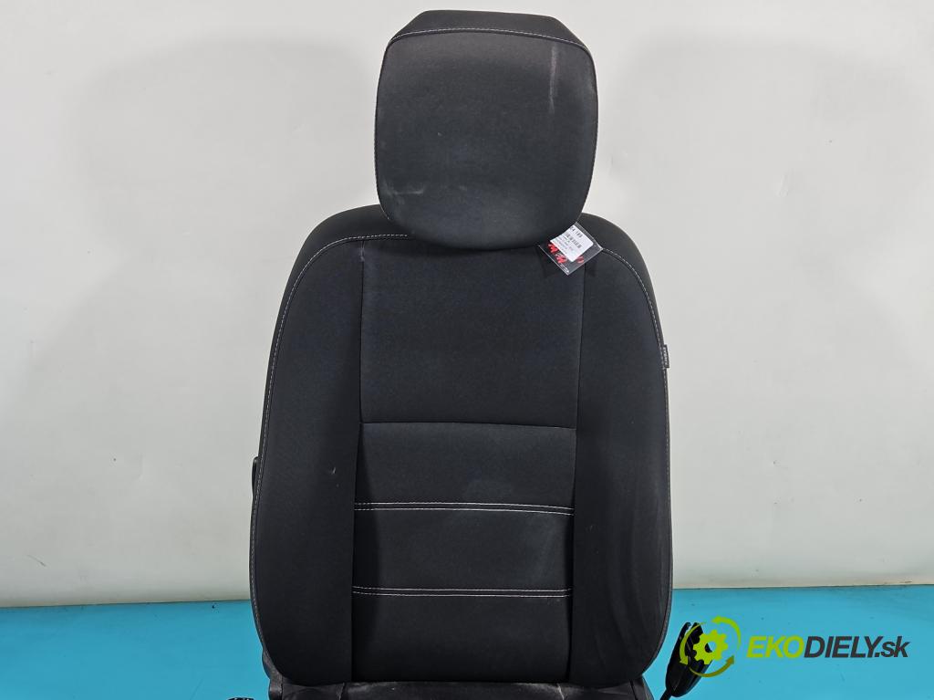 Renault Megane III 2008-2016 1.6 16V 110 HP manual 81 kW 1598 cm3 5- Sedačka pravý  (Sedačky, sedadlá)
