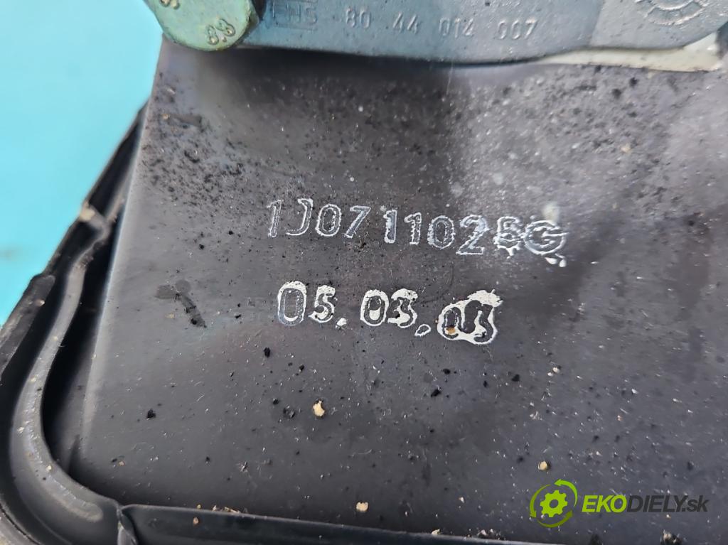 Vw Golf IV 1997-2003 1.9 sdi 68 HP manual 50 kW 1896 cm3 5- Páka: Změny: stupeň,rýchlosť  (Rýchlostné páky / kulisy)