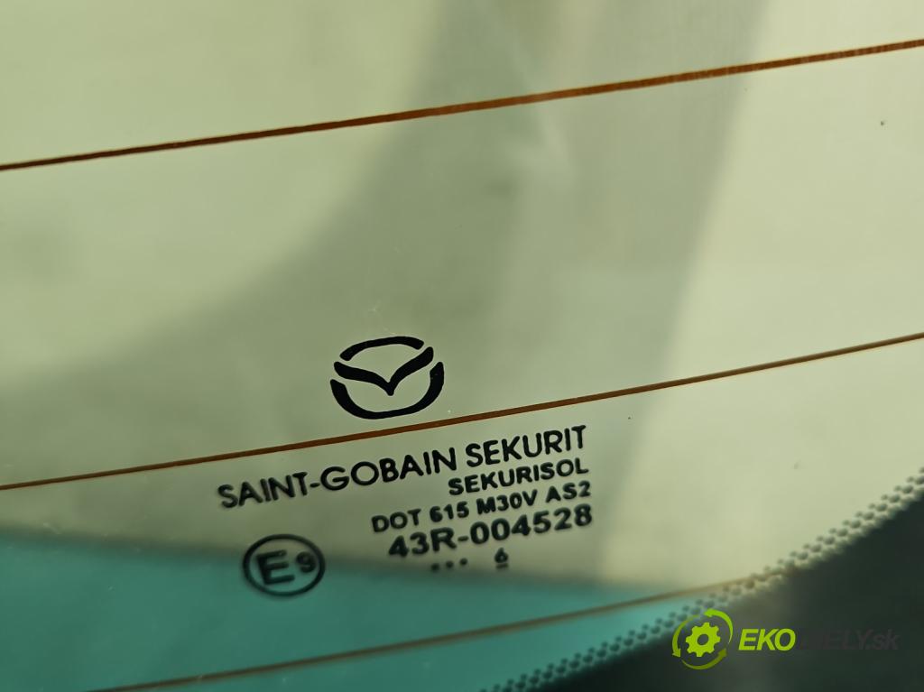 Mazda 3 III BM 2013-2018 2.0 16V 155 hp manual 114 kW 1998 cm3 4- sklo zadní  (Okna zadní)