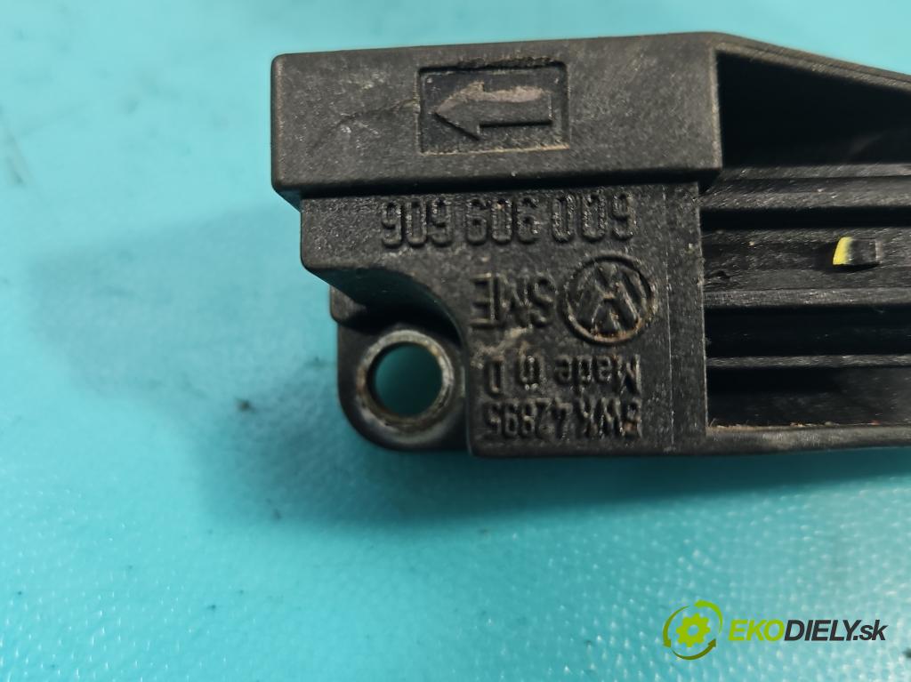 Vw Passat B5 1995-2005 2.0 8V 116 HP manual 85 kW 1984 cm3 5- snímač šokovat: 6Q0909606 (Snímače nárazu)