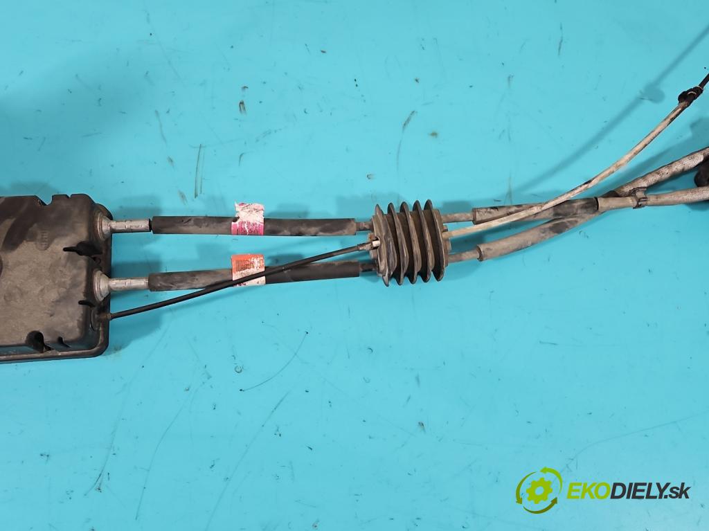 Peugeot 308 II 2013-2021 2.0 e-hdi 150 HP manual 110 kW 1997 cm3 5- Páka: Změny: stupeň,rýchlosť 9802506080 (Rýchlostné páky / kulisy)