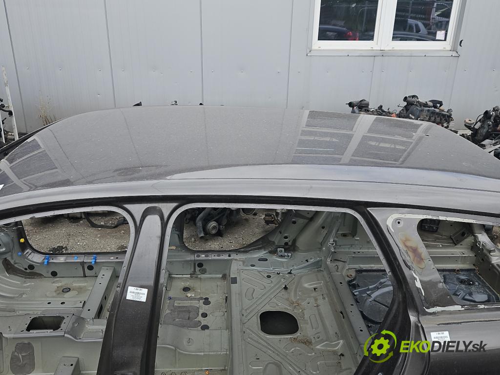 Peugeot 308 II 2013-2021 2.0 e-hdi 150 hp manual 110 kW 1997 cm3 5- Strecha: 