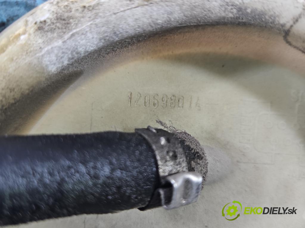Bmw 5 E39 1996-2003 2.8 R6 193 hp manual 142 kW 2793 cm3 4- čerpadlo paliva