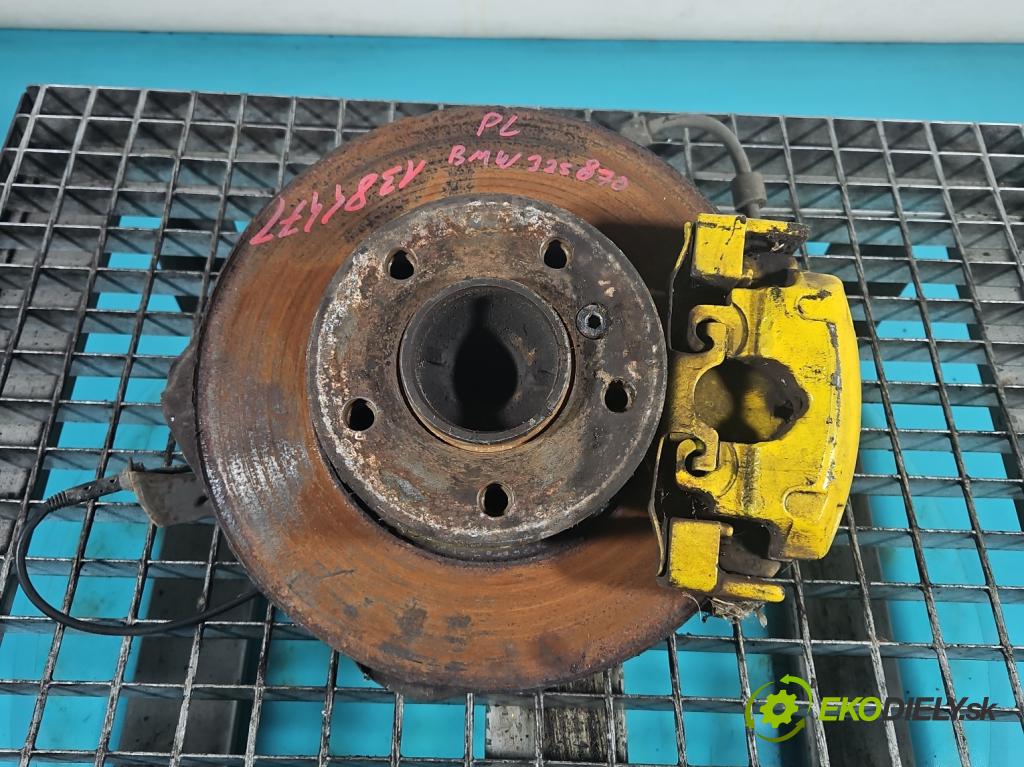 Bmw 5 E39 1996-2003 2.8 R6 193 HP manual 142 kW 2793 cm3 4- náboj ľavé  (Náboje)