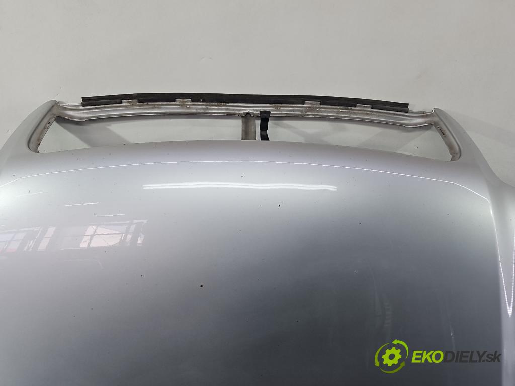 Audi A4 B6 2000-2004 2.0 20V 131 HP automatic 96 kW 1984 cm3 4- kapota predná