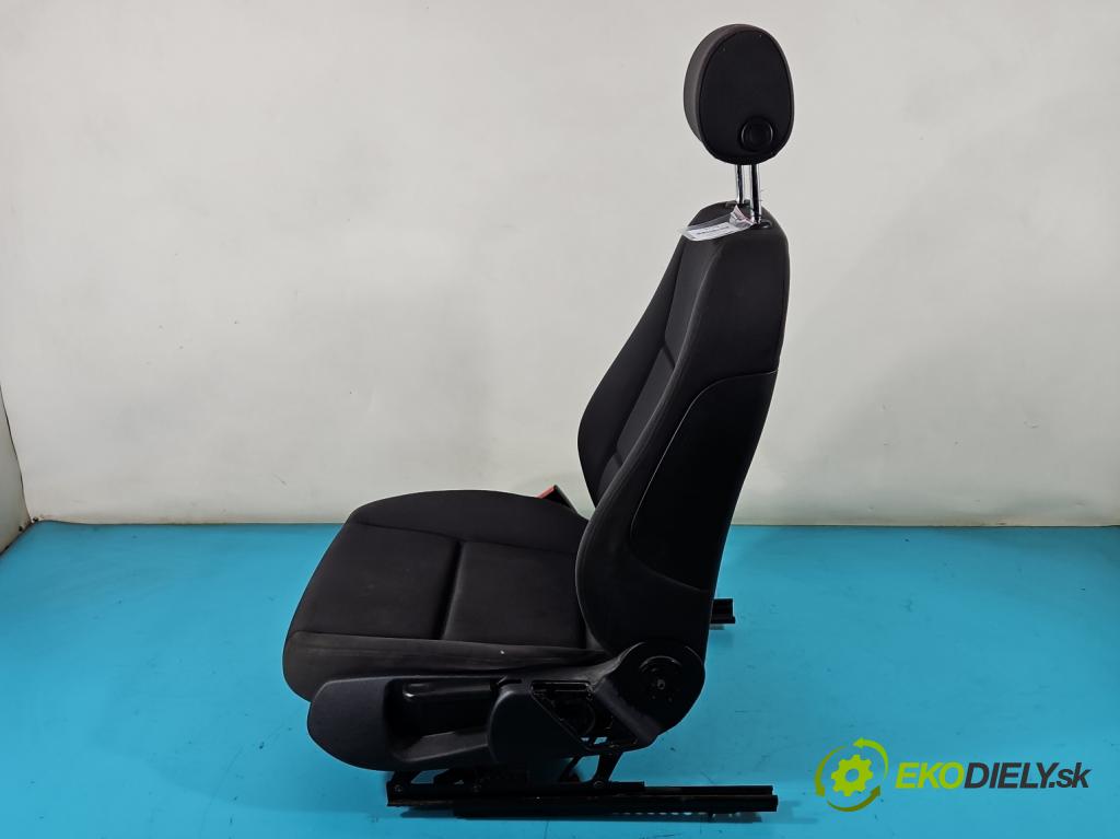 Audi A4 B6 2000-2004 2.0 20V 131 HP automatic 96 kW 1984 cm3 4- Sedačka ľavý  (Sedačky, sedadlá)