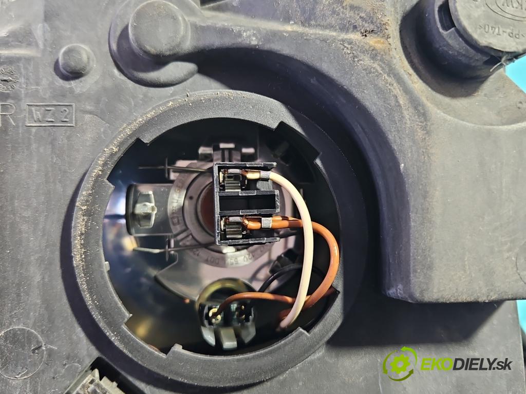 Opel Corsa C 2000-2006 1.2 16V 80 HP manual 59 kW 1229 cm3 5- Reflektor: pravý 13237262 (Pravé)