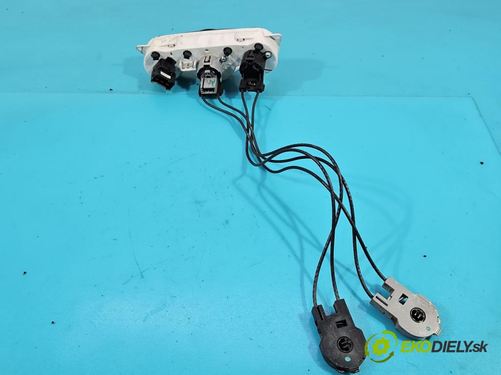 Ford Focus Mk1 1998-2004 1.8 tdci 101 HP manual 74 kW 1753 cm3 5- panel kúrenia 2M51-11503-AA