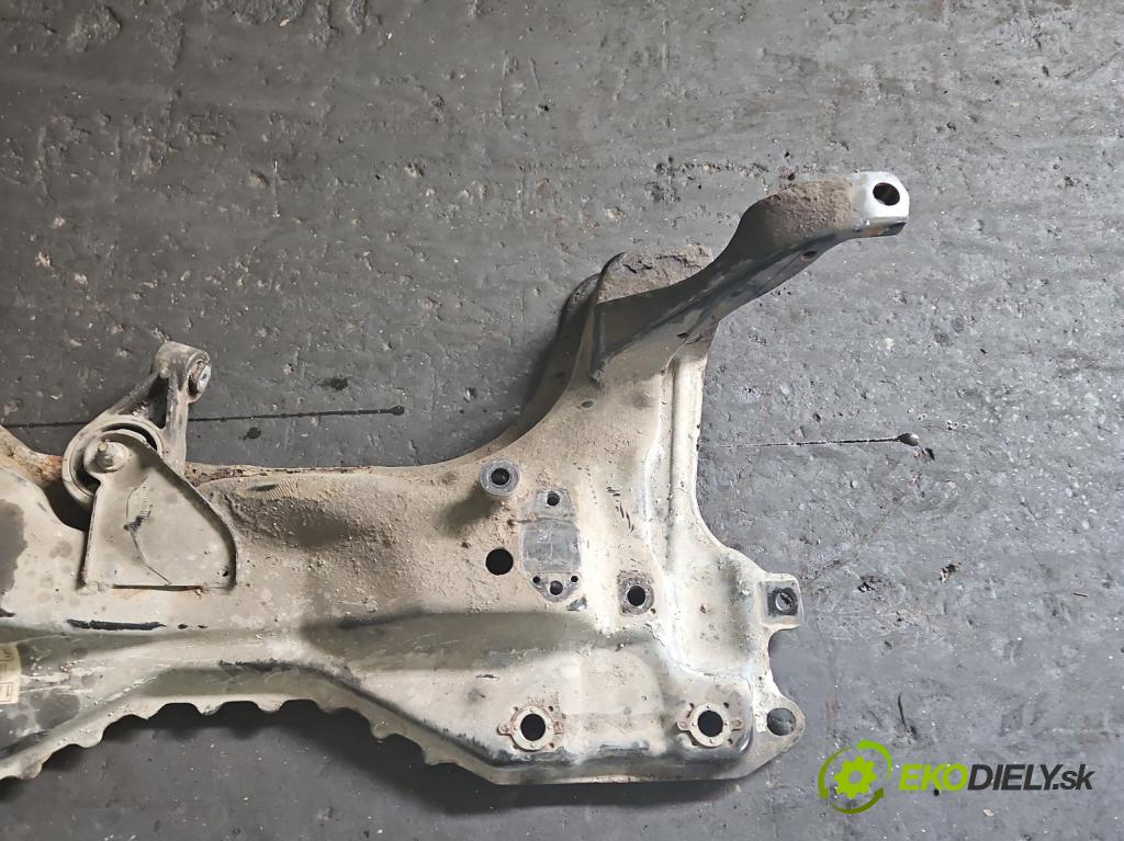 Ford Focus Mk1 1998-2004 1.8 tdci 101 hp manual 74 kW 1753 cm3 5- výztuha motoru