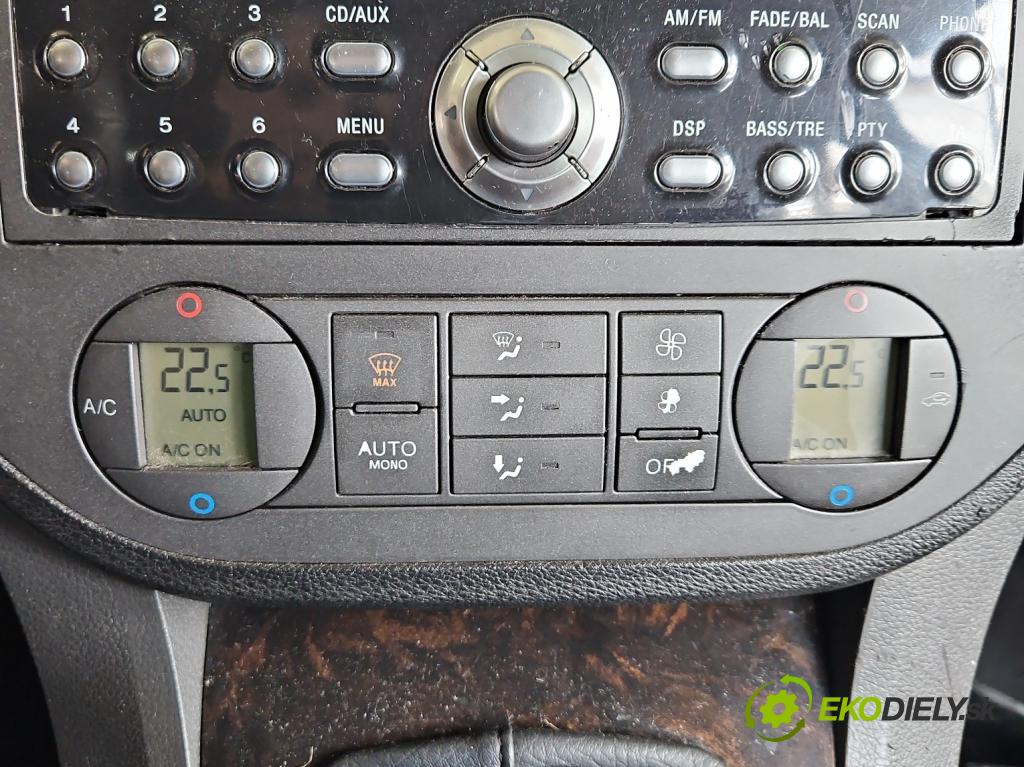 Ford C-Max I 2003-2010 1.6 tdci 109 HP manual 80 kW 1560 cm3 5- panel kúrenia 3M5T18C612AL