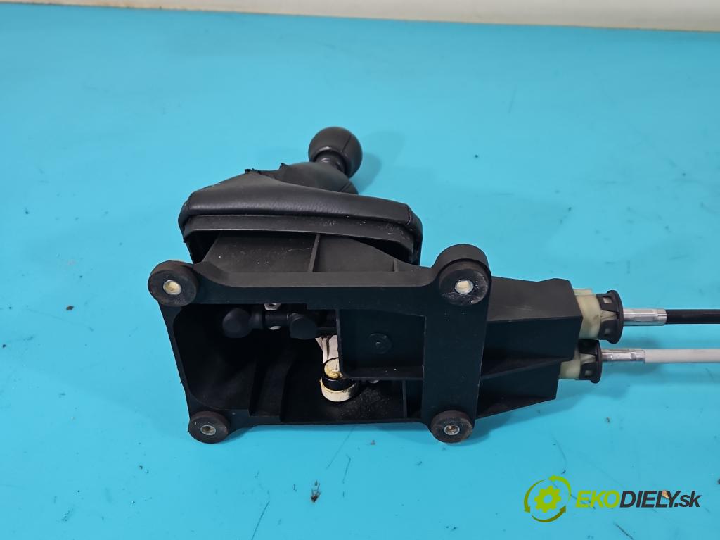 Opel Meriva A 2002-2010 1.7 cdti 101 HP manual 74 kW 1686 cm3 5- Páka: Změny: stupeň,rýchlosť 55353676 (Rýchlostné páky / kulisy)