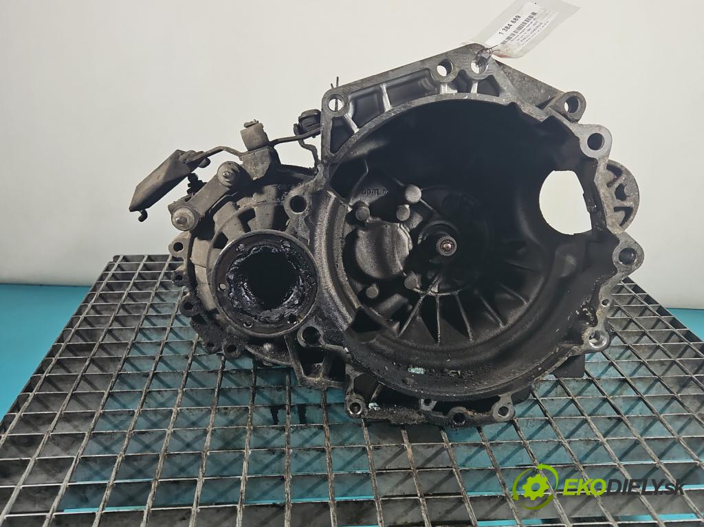 Vw Golf IV 1997-2003 1.9 sdi 68 HP manual 50 kW 1896 cm3 5- prevodovka stupeň,rýchlosť manual DUS