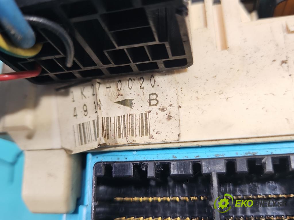 Mitsubishi Pajero Pinin 1998-2007 1.8 16V 114 hp manual 84 kW 1834 cm3 3- skříňka pojistková MR445951B (Pojistkové skříňky)