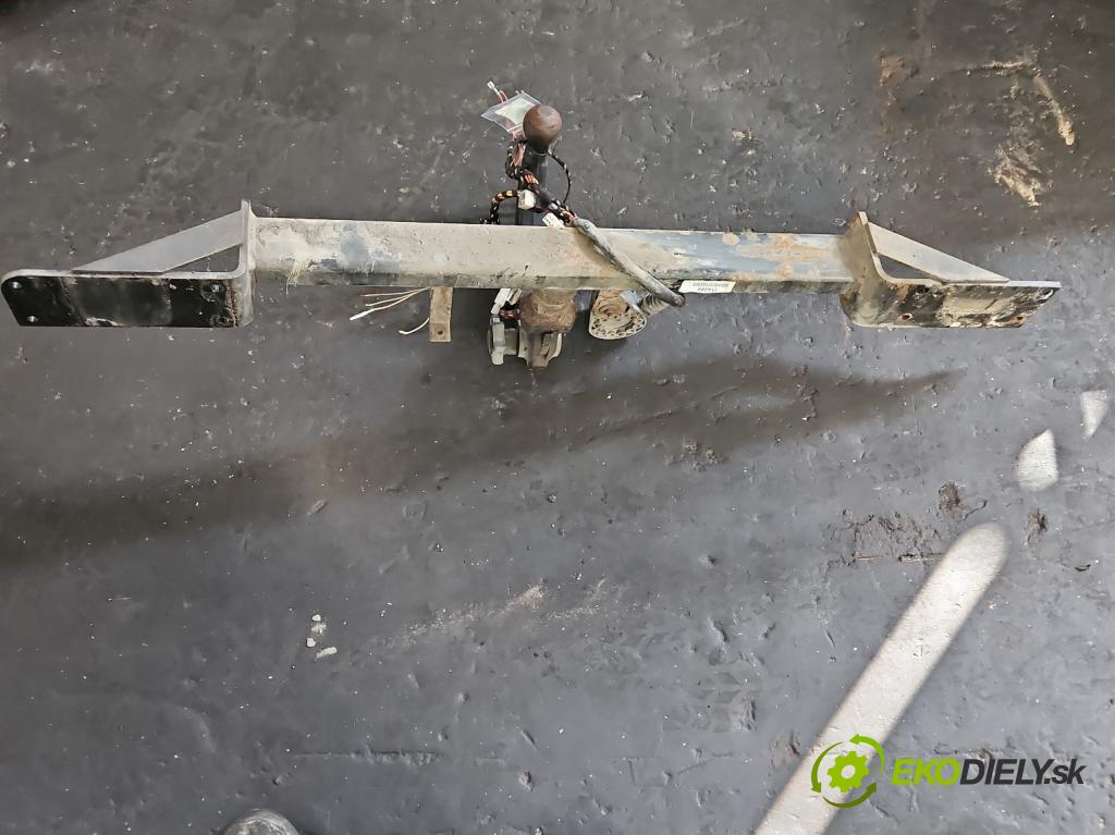 Opel Meriva A 2002-2010 1.7 cdti 101 hp manual 74 kW 1686 cm3 5- oko tažné  (Tažná zařízení)