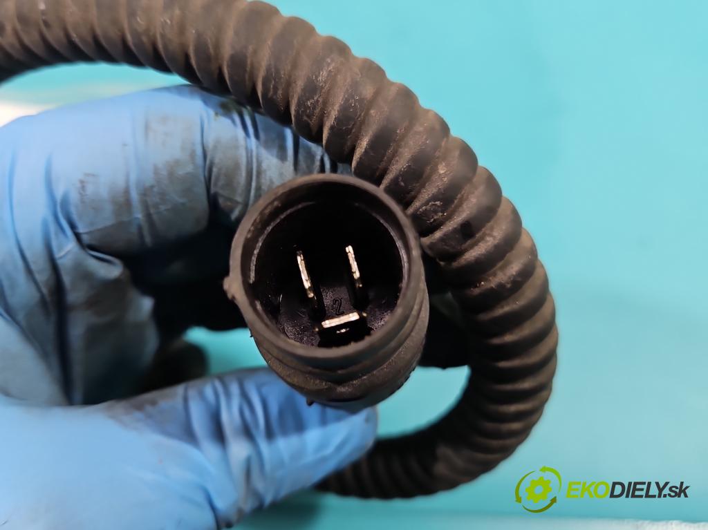 Volvo S40 II 2004-2012 1.8 16V 125 hp manual 92 kW 1798 cm3 4- Ohřívač: vody  (Ohřívání, ventilace)