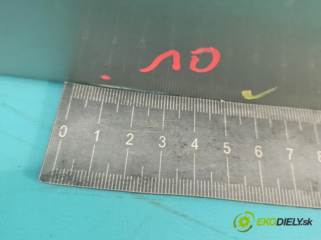 Volvo S40 II 2004-2012 1.8 16V 125 hp manual 92 kW 1798 cm3 4- zadní kufrové dveře  (Zadní kapoty)