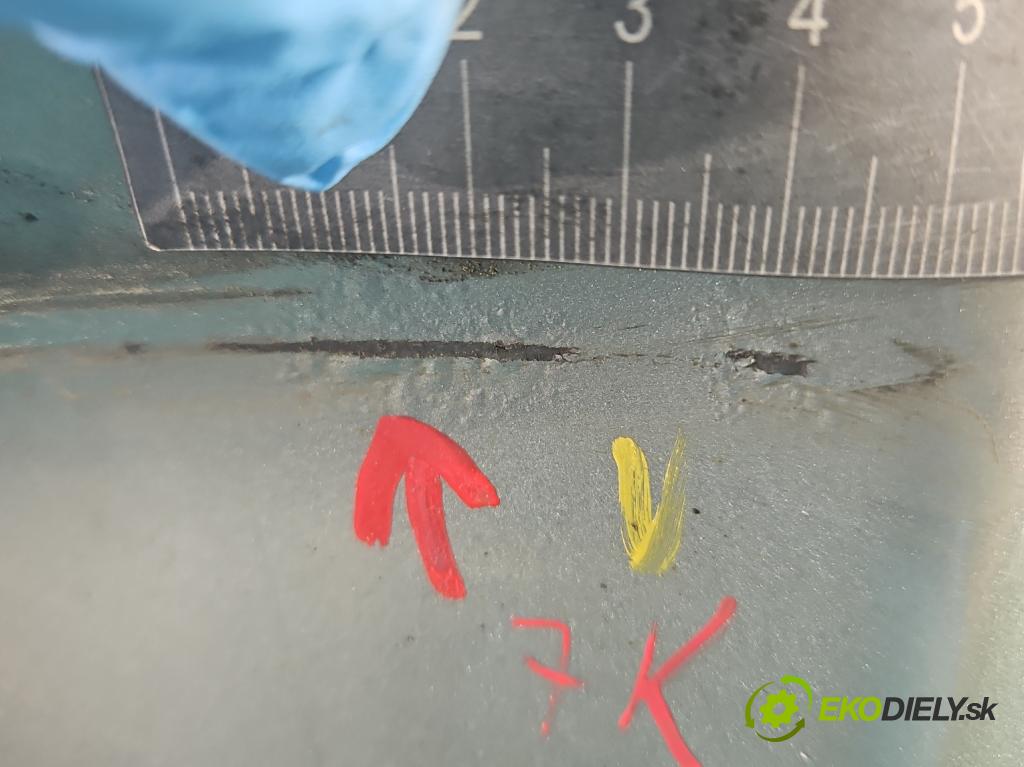 Volvo S40 II 2004-2012 1.8 16V 125 hp manual 92 kW 1798 cm3 4- zadní kufrové dveře  (Zadní kapoty)