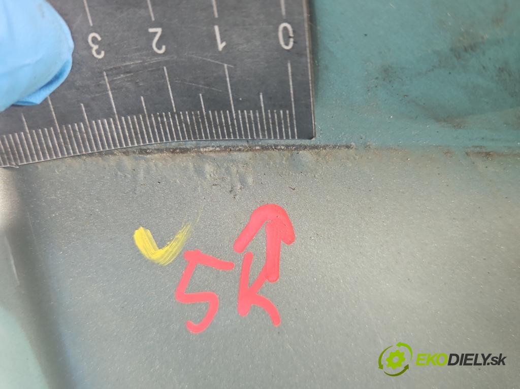 Volvo S40 II 2004-2012 1.8 16V 125 hp manual 92 kW 1798 cm3 4- zadní kufrové dveře  (Zadní kapoty)