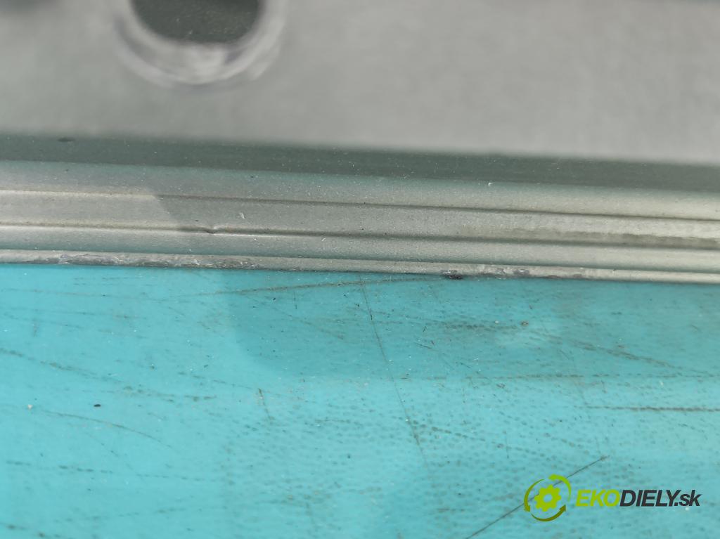 Volvo S40 II 2004-2012 1.8 16V 125 hp manual 92 kW 1798 cm3 4- zadní kufrové dveře  (Zadní kapoty)