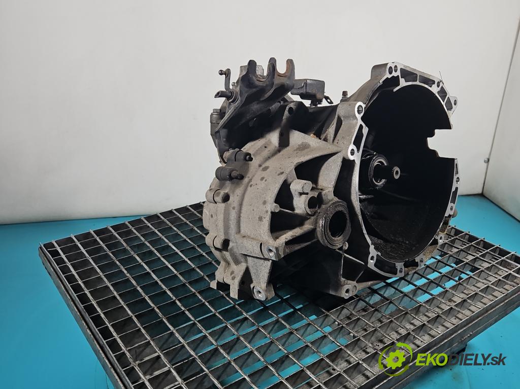 Volvo S40 II 2004-2012 1.8 16V 125 HP manual 92 kW 1798 cm3 4- prevodovka stupeň,rýchlosť manual 3M5R7002XE
