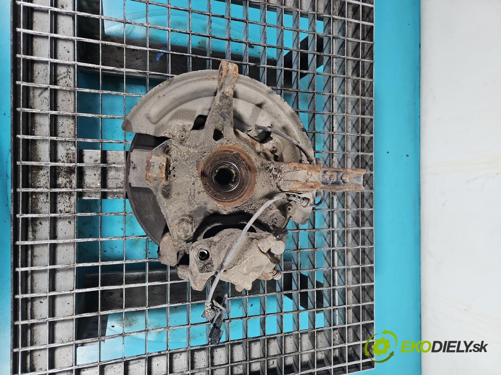 Renault Megane III 2008-2016 1.6 16V 110 HP manual 81 kW 1598 cm3 5- náboj ľavé  (Náboje)