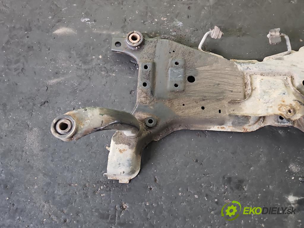 Ford C-Max I 2003-2010 1.6 tdci 109 hp manual 80 kW 1560 cm3 5- výztuha motoru