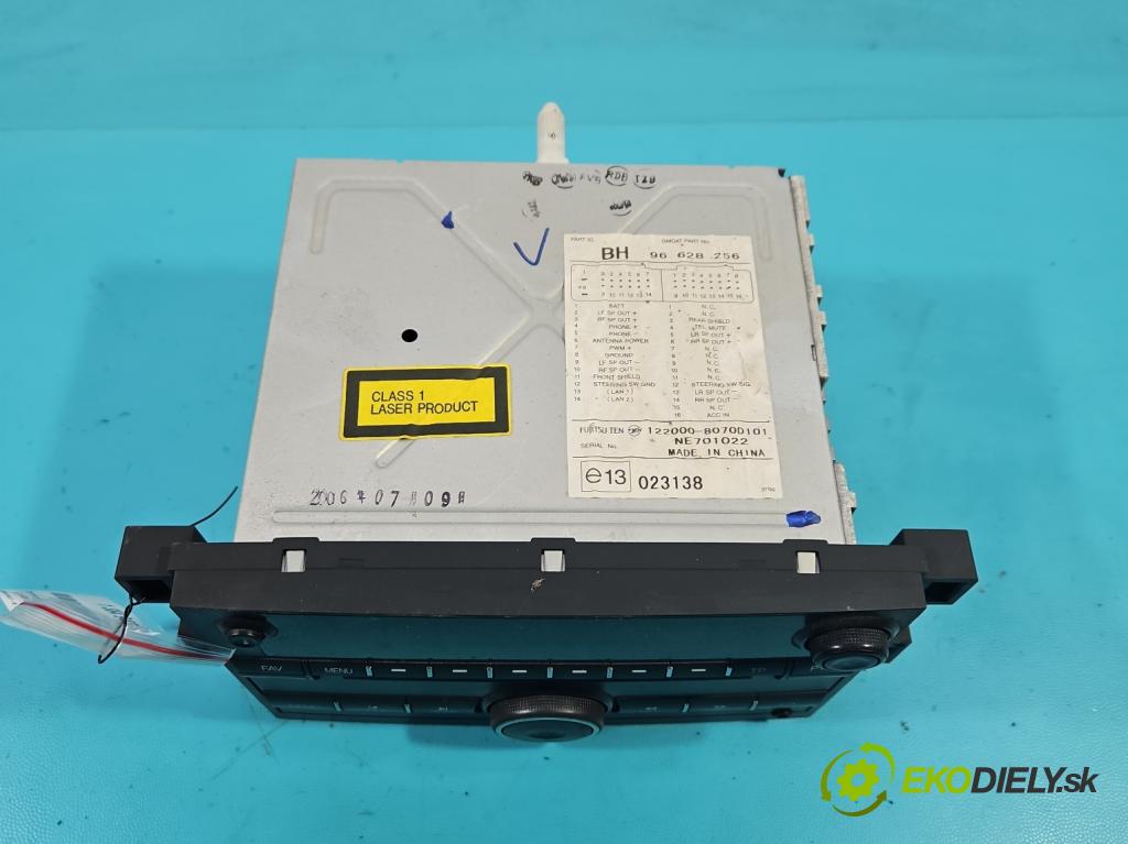 Chevrolet Aveo T250 2006-2011 1,2.0 8V 72 HP manual 53 kW 1150 cm3 4- Radio originál 96628256