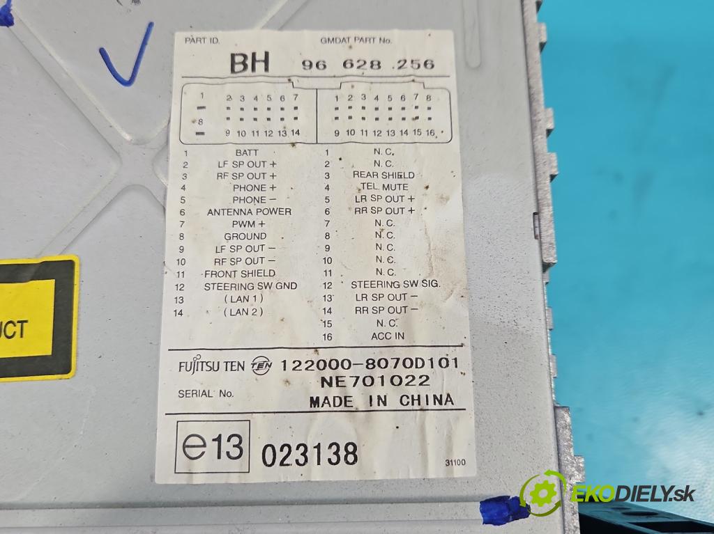 Chevrolet Aveo T250 2006-2011 1,2.0 8V 72 HP manual 53 kW 1150 cm3 4- Radio originál 96628256