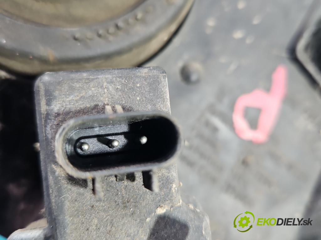 Mitsubishi Pajero Pinin 1998-2007 1.8 16V 114 HP manual 84 kW 1834 cm3 3- Reflektor: pravý  (Pravé)