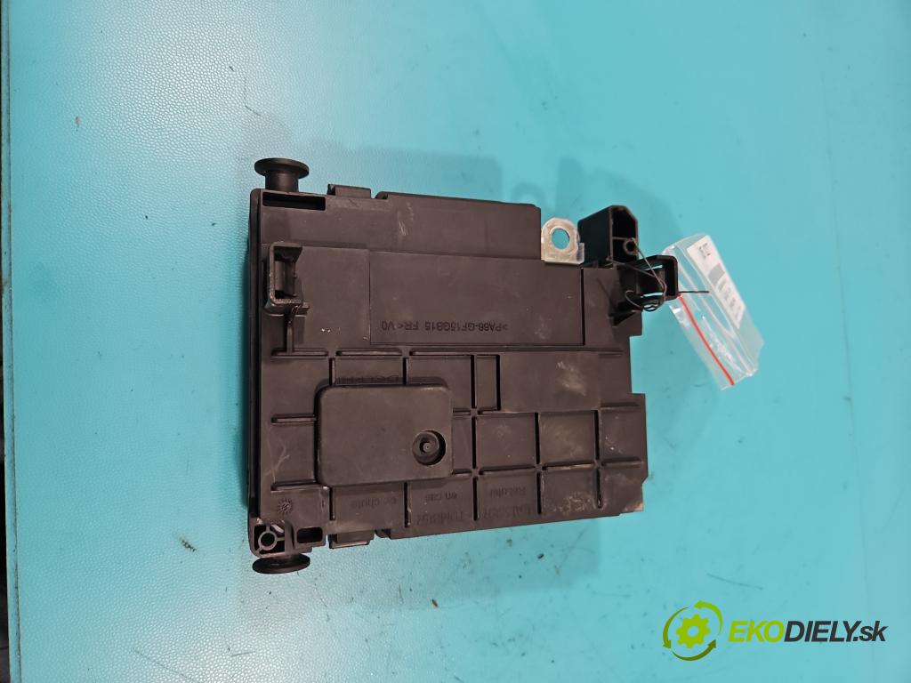 Peugeot 508 2010-2018 2.0 hdi 136hp manual 100 kW 1997 cm3 4- skříňka pojistková 9674921980 (Pojistkové skříňky)