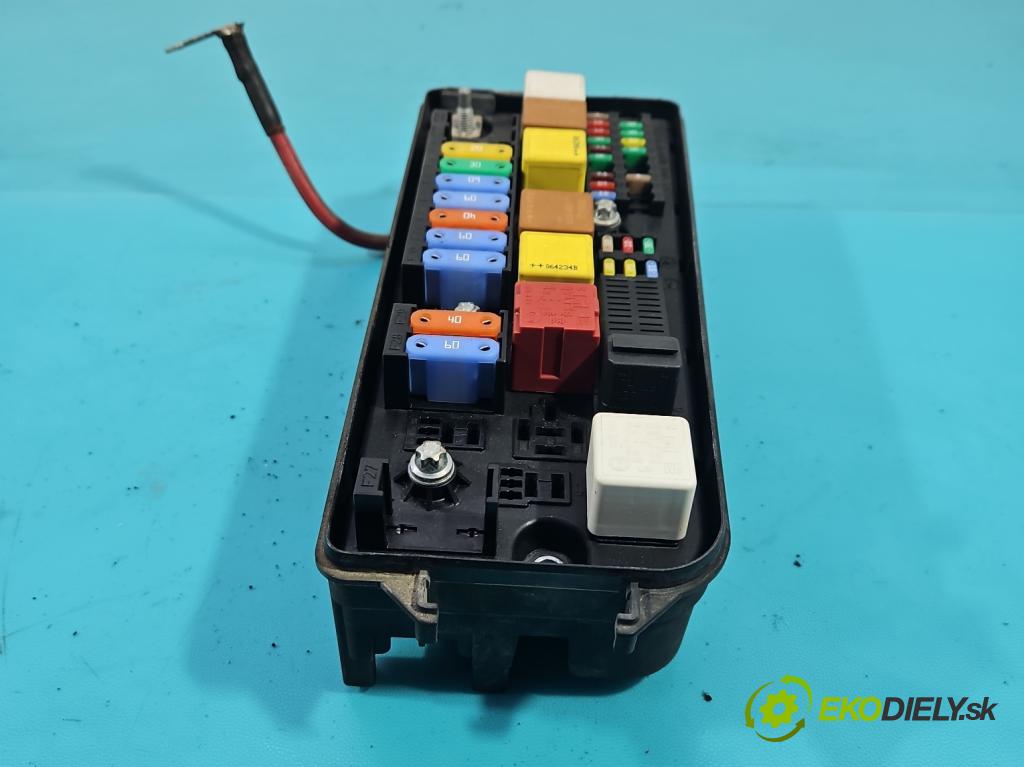 Opel Vectra C 2002-2008 1.9 cdti (Z19DT) 120 hp manual 88 kW 1910 cm3 4- skříňka pojistková 13240247 (Pojistkové skříňky)