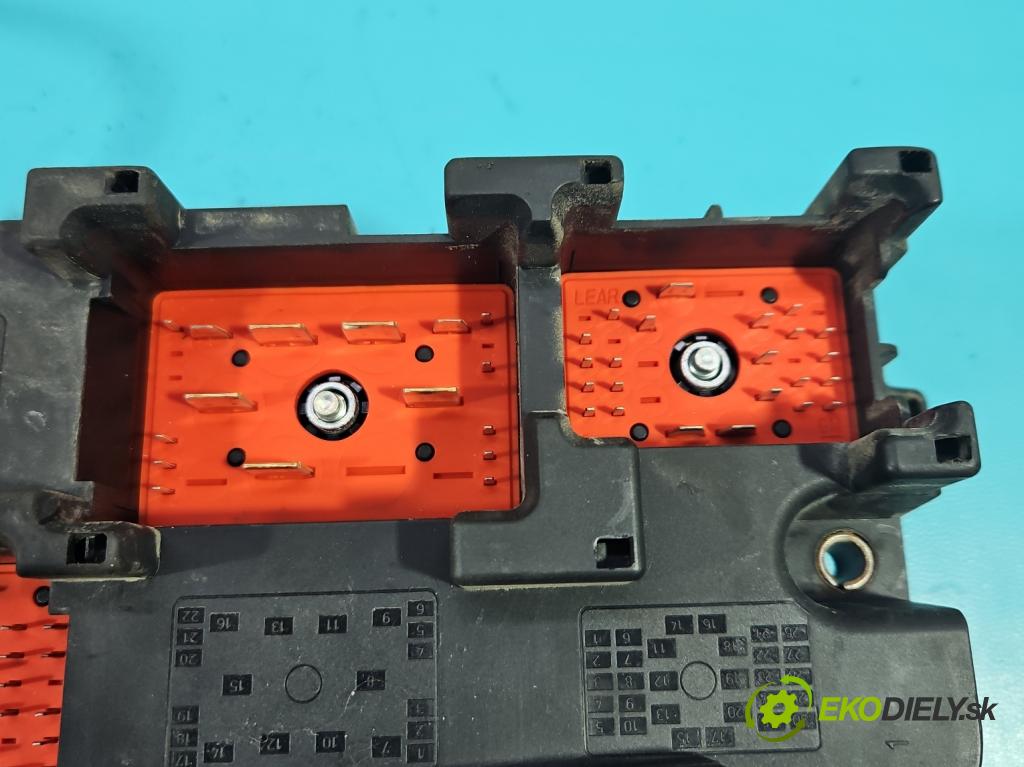 Opel Vectra C 2002-2008 1.9 cdti (Z19DT) 120 hp manual 88 kW 1910 cm3 4- skříňka pojistková 13240247 (Pojistkové skříňky)