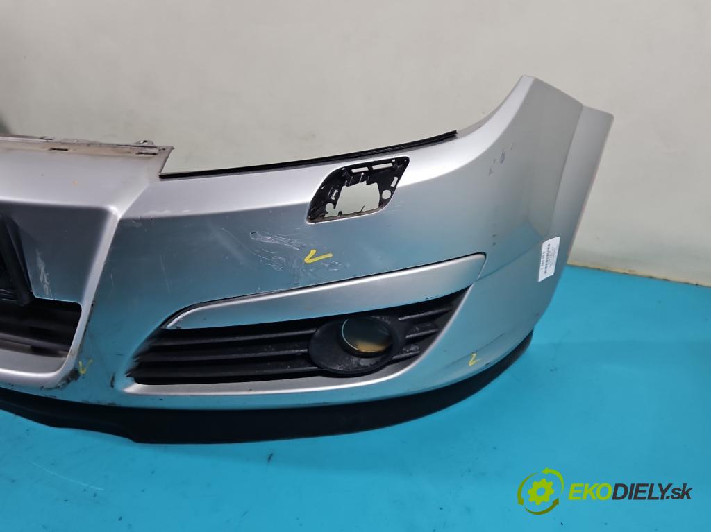 Opel Astra III 2004-2014 1.7 cdti 101 hp manual 74 kW 1686 cm3 5- nárazník přední  (Ostatné)